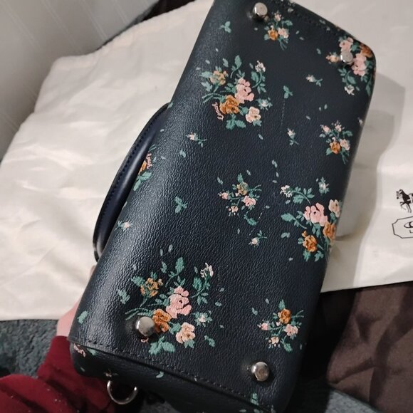 Coach Handbag - Picture 2 of 4